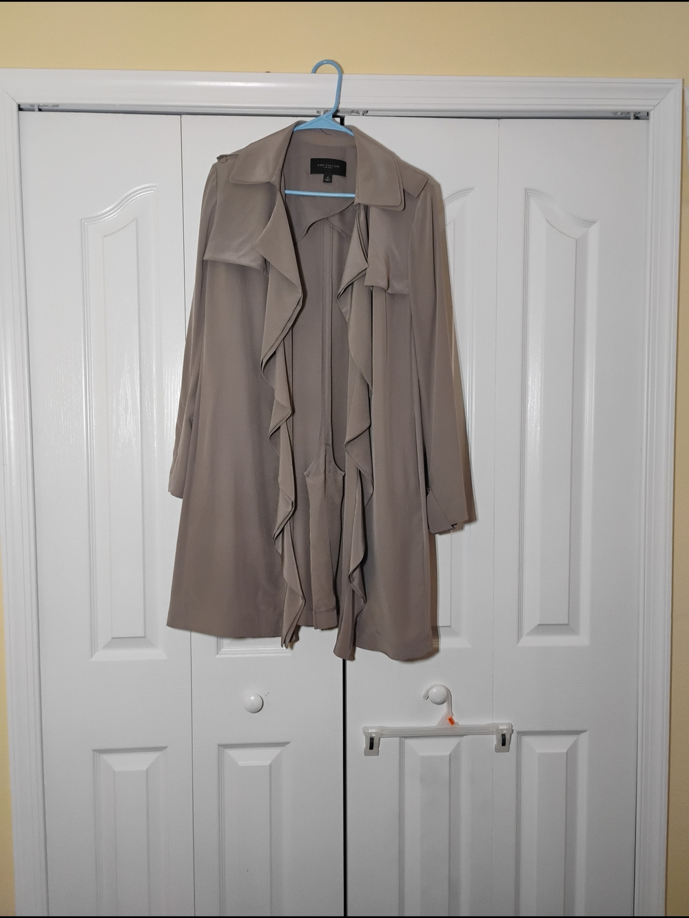 Ann Taylor 100% Silk Ruffle Trench Coat With Pockets Size M